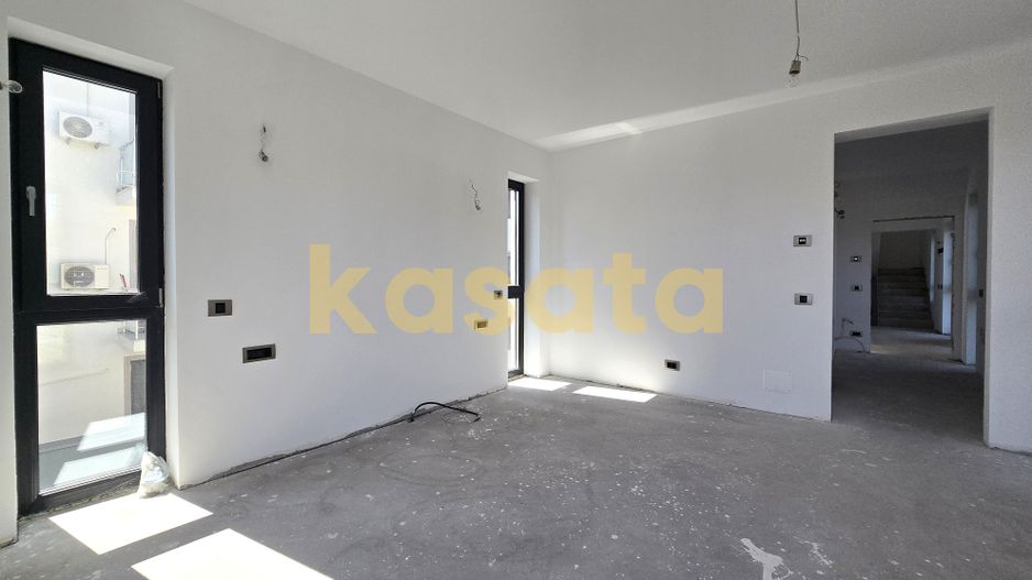 Vila Sisesti | 4 camere | Curte libera 211 mp | VIDEO - Poză 9