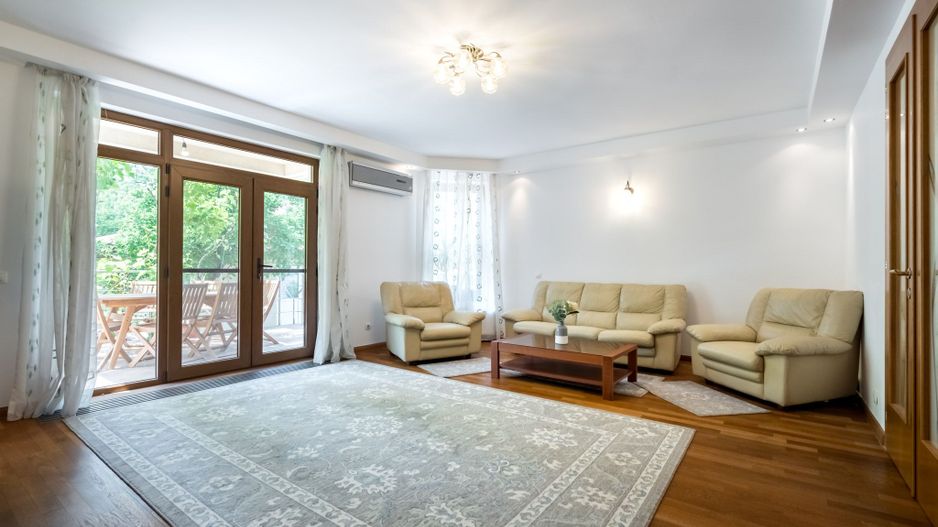 COMISION 0% - Baneasa/ Dobrogeanu Gherea-Garlei casa P+1+M 6 camere curte 550mp - Poză 1