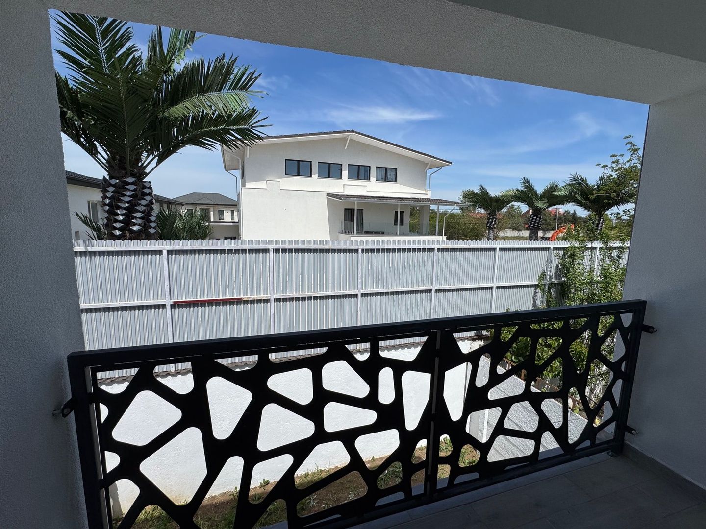 Vile 4 camere Tunari, Zona f buna, asfalt - Poză 7