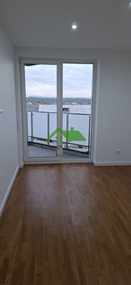 3 camere, 70 mp utili, parcare – Shopping Park - Poză 4