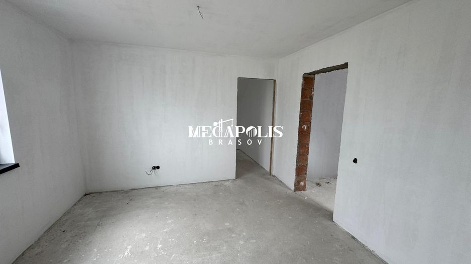 Casă Individuala 4 CAMERE de vânzare în Cartier Izvor - Poză 8