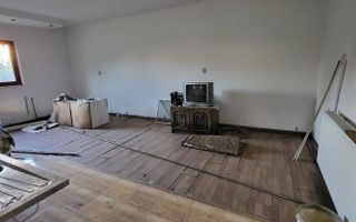 Casă renovată în 2015, vânzare în Pașcani - Poză 9