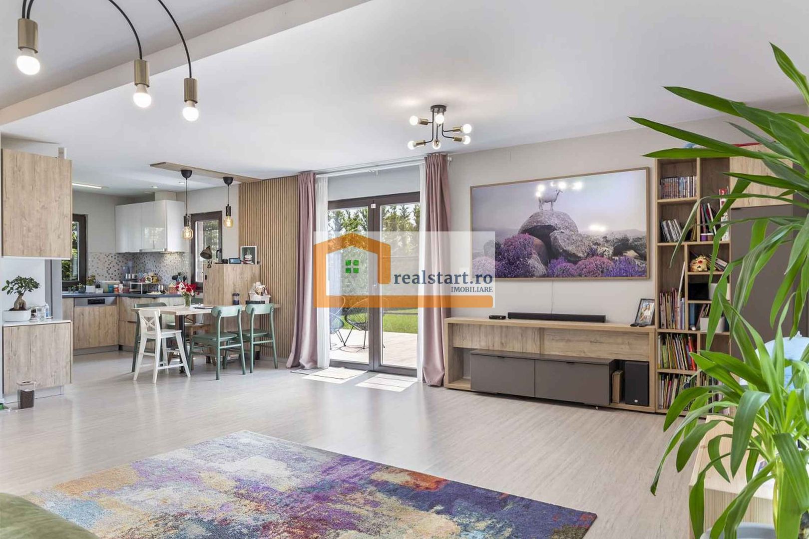 Prima inchiriere, Vila individuala cu teren de 400mp, zona de case noi - Poză 1