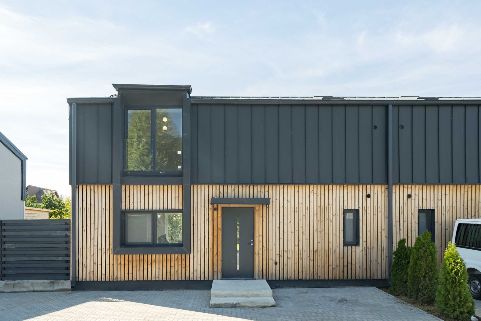 Casa 7 Hambar44,casa pasiva,pompa caldura geoter,3 locuri parcare - Poză 3