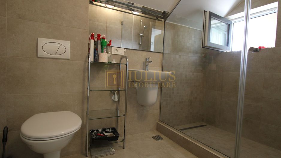 Apartament 2 camere, 3 balcoane, loc de parcare, centrala proprie, Dumbravita - Poză 12