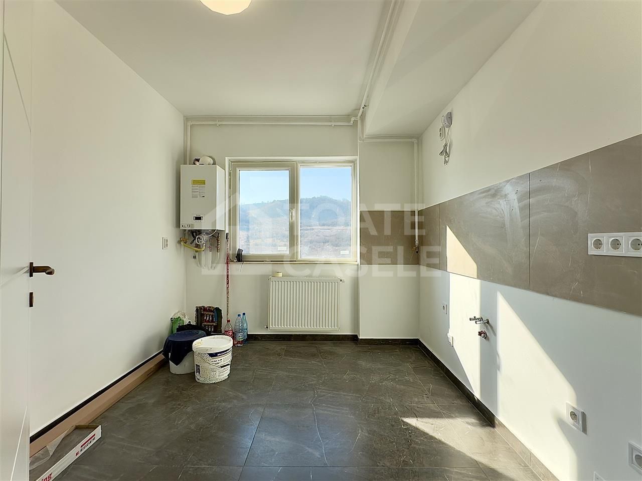 Apartament 2 camere decomandate de vanzare – Floresti, zona Terra - Poză 3