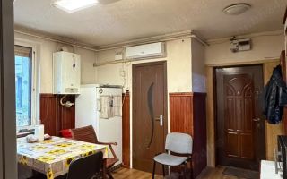 Apartament cu 3 cameră - Poză 2