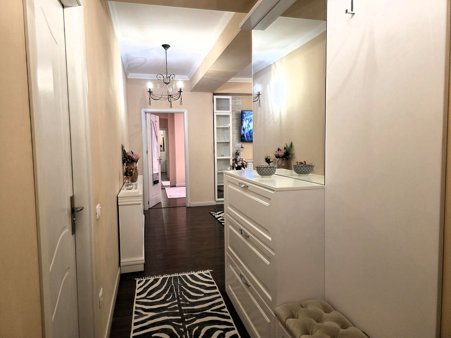 Tomis Plus – apartament 3 camere modern, 2 băi! - Poză 10