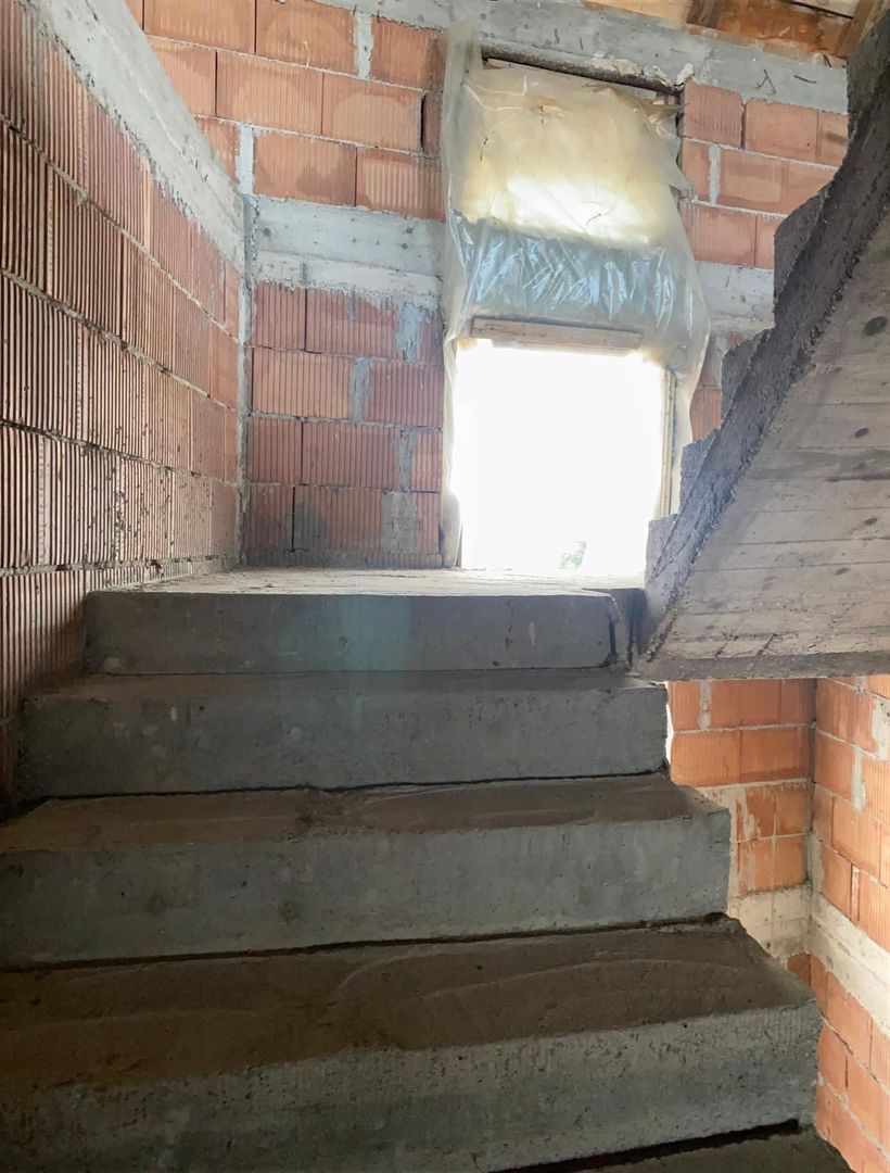 Adunatii Copaceni, vila la rosu P+1+M, teren 1044, teren 1044 - Poză 12