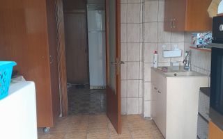 Apartament 3 camere de vanzare Ghencea -1 Mai - Poză 5