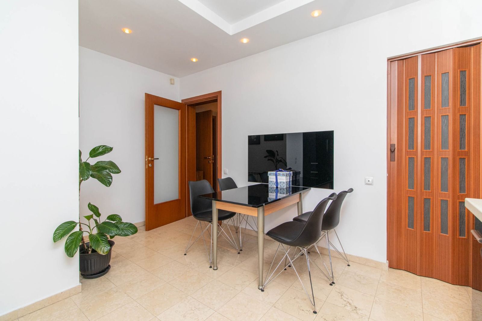 View spectaculos | B-dul Primaverii | 3 camere | 118 mp utili | - Schiță 13