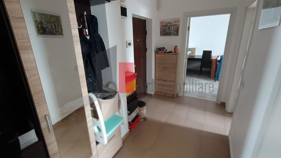 Vânzare apartament 2 camere Metalurgiei - Poză 1