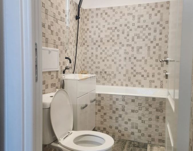 2 camere | Renovat complet | 2/10 | metrou Romancierilor | - Poză 15