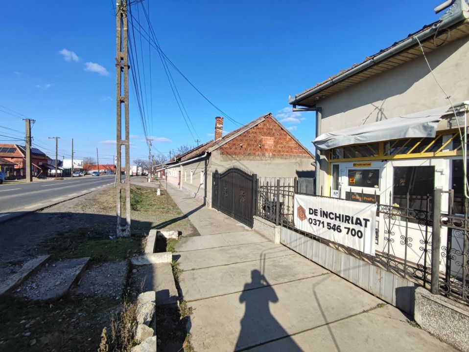 Spatiu comercial la soseua principala, Zimandul Nou - Poză 1