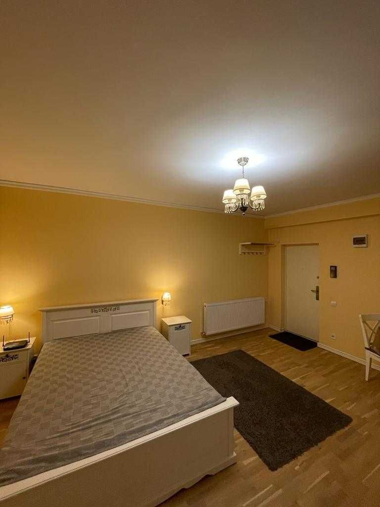 Inchiriere Garsonieră Decebal,  Etaj 1, Centrală Proprie - Poză 2
