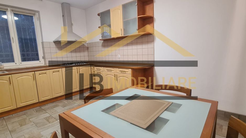 Casa de 4 camere, 240mp, garaj, Zona Dimitrie Cantemir - Poză 5