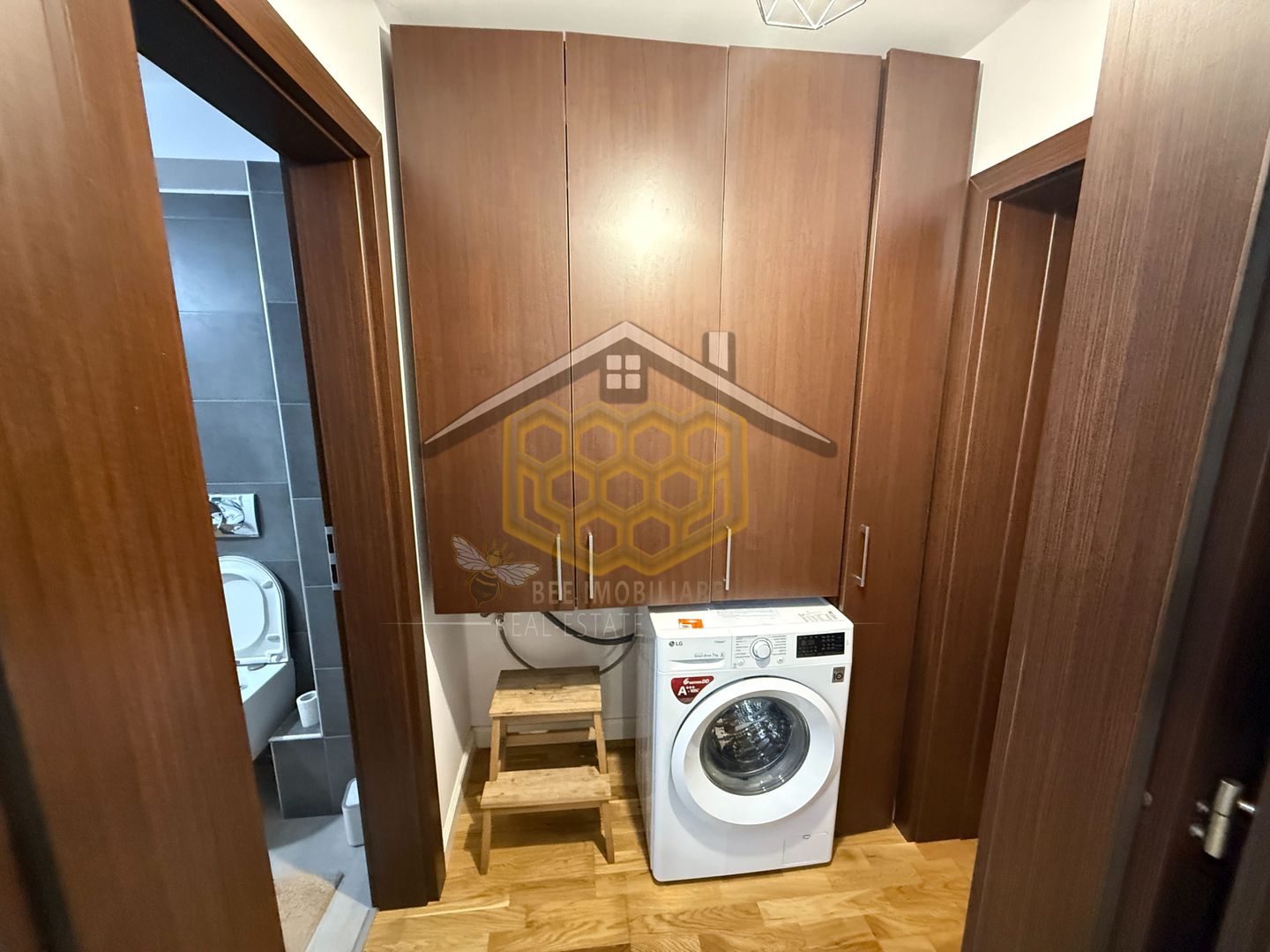 Apartament cu 3 camer, semidecomandat, in cartierul Rovine - Poză 12