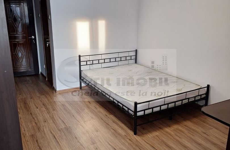 Garsoniera Nicolina 1, mobilata complet, renovata recent, libera - Poză 2