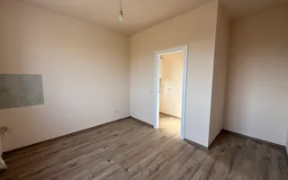 Casa individuala cu 4 camere in Mosnita Noua - Poză 17