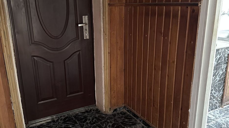 BRASADAS vinde ap 2 cam etaj 1/4 CARPATI. - Poză 3