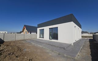 Casa individuala- 4 camere- 371mp teren- placa de beton - Poză 9