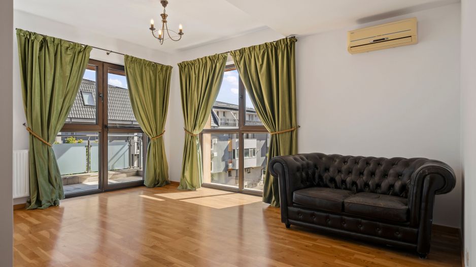 Apartament Otopeni CENTRAL 3 camere, 102m2,  Luminos si Primitor - Poză 1