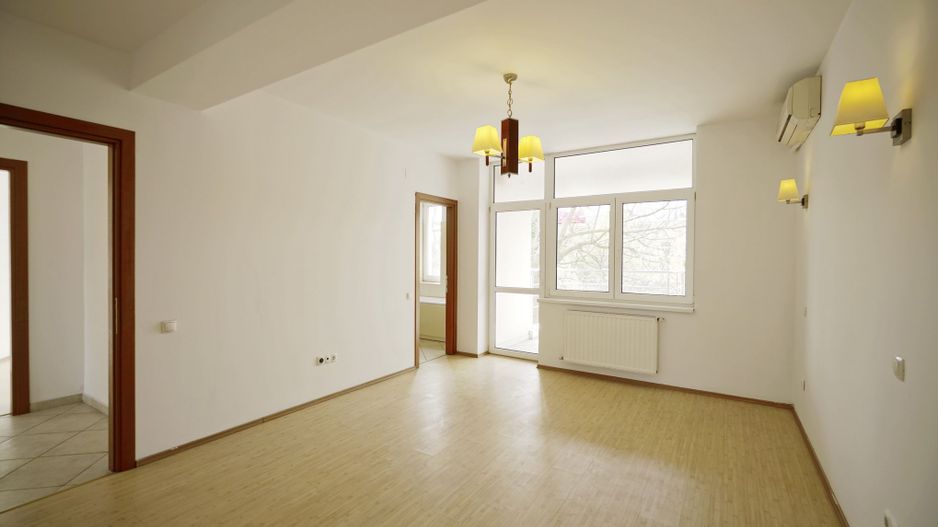 Vila Voluntari, stradal - Poză 30