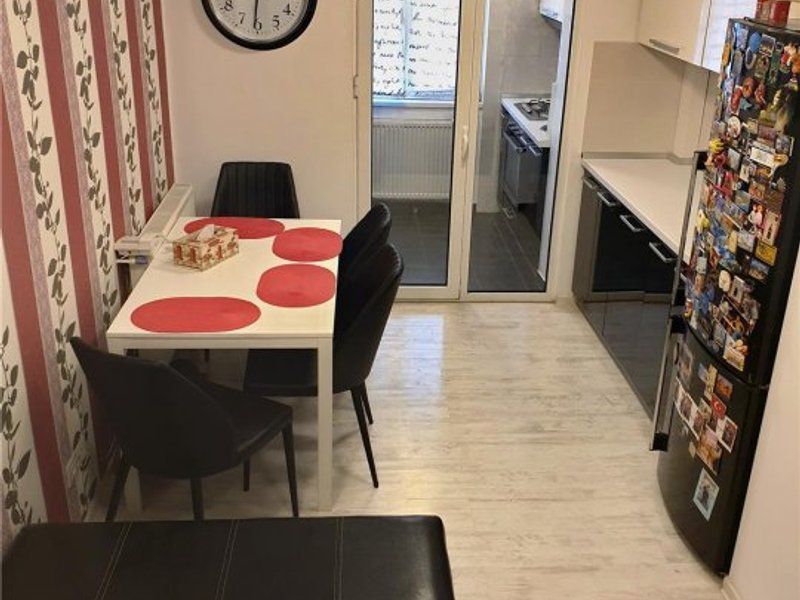 Apartament 4 camere in Aviatiei, mobilat si utilat complet,loc parcare - Poză 6