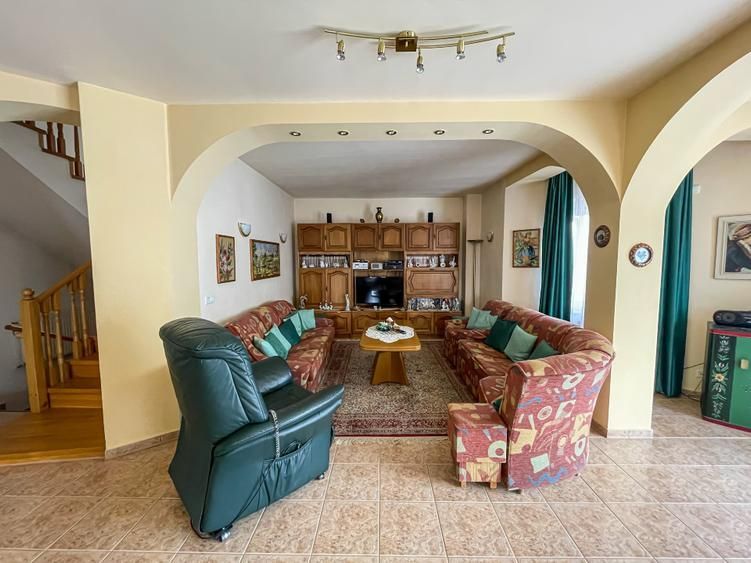 BRASADAS vinde casă tip D P M cu teren 17 ari in Bercu Roșu. - Poză 4