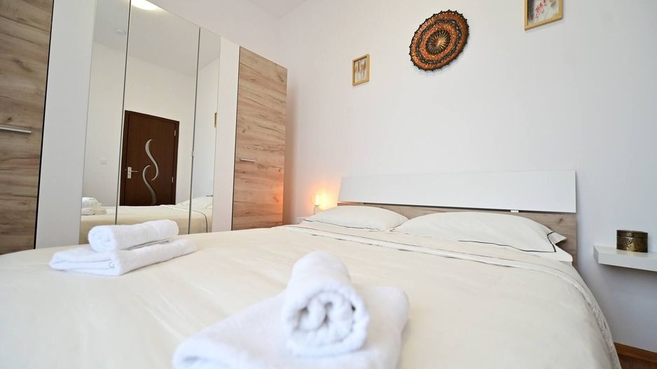 Apartament 2 camere - Henri Coandă  + terasă 40 mp - Poză 2