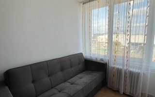 Camera de camin Tractorul Brasov vis a vis de Kaufland - Poză 3