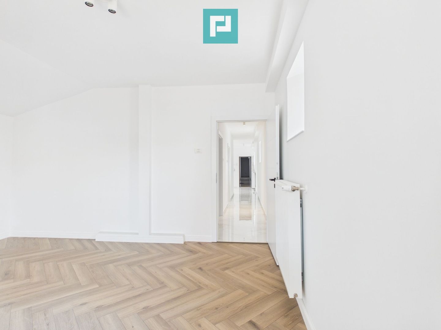 Loft ultracentral ultramodern, la prima închiriere - Poză 23