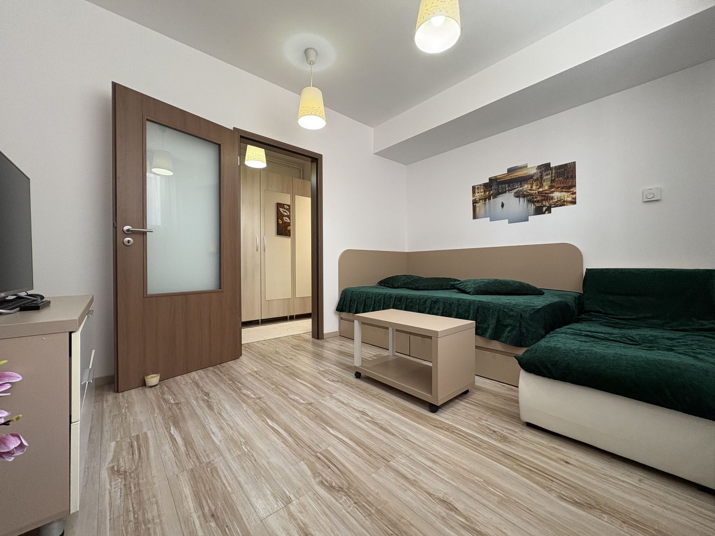 Garsoniera decomandata 33mp bucatarie inchisa loc parcare Fundeni S2 - Poză 3