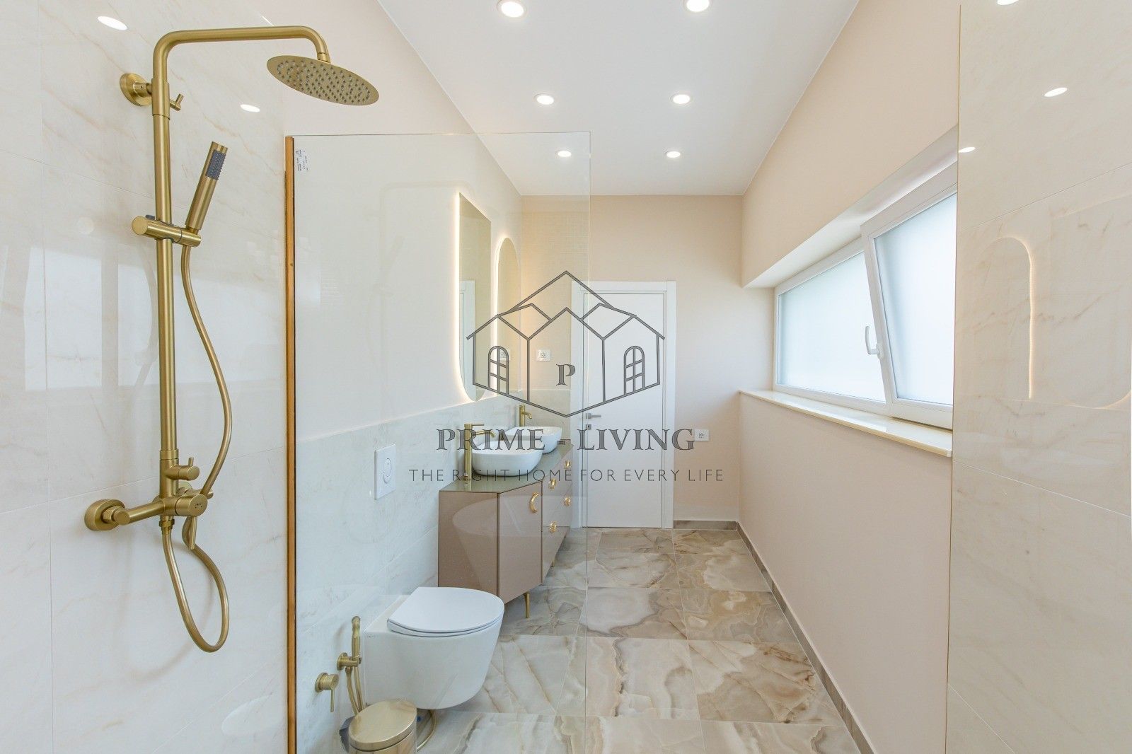 VILA CU 4 DORMITOARE SI PISCINA PRIVATA LA INCHIRIERE IN IANCU NICOLAE - Poză 6