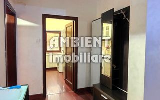 Apartament cu 3 camere transformat in 2 camere, etaj 1,  zona Ultracentral; - Poză 8