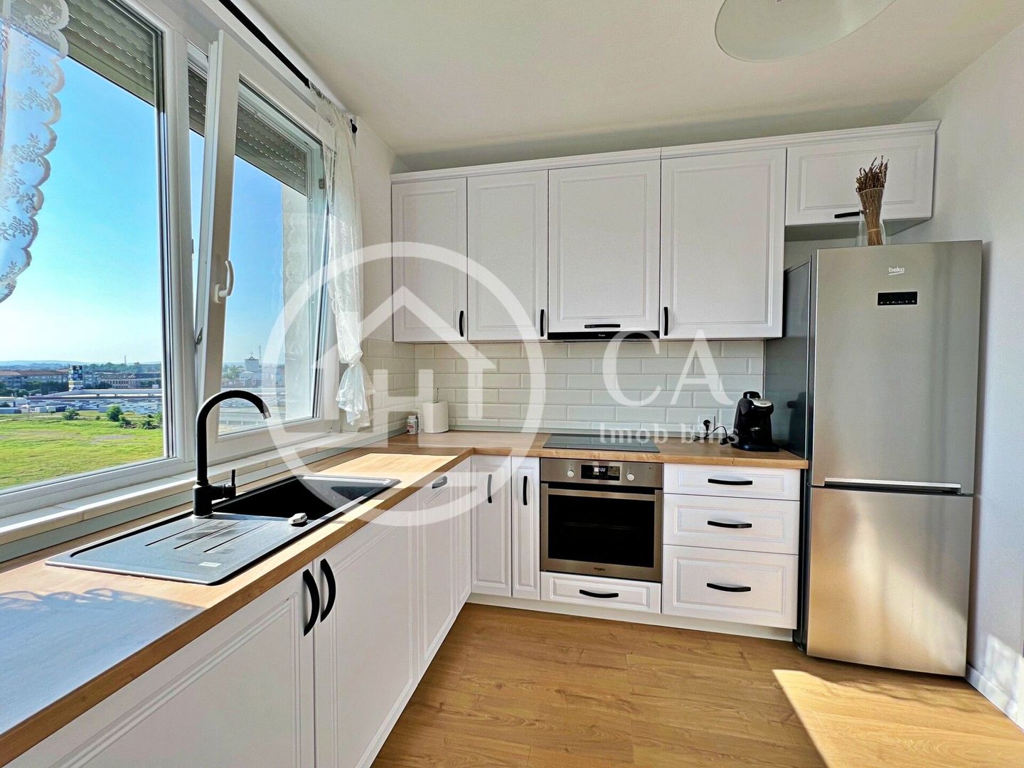 Apartament cu 2 camere de închiriat în Ared Residence, Oradea. - Poză 7