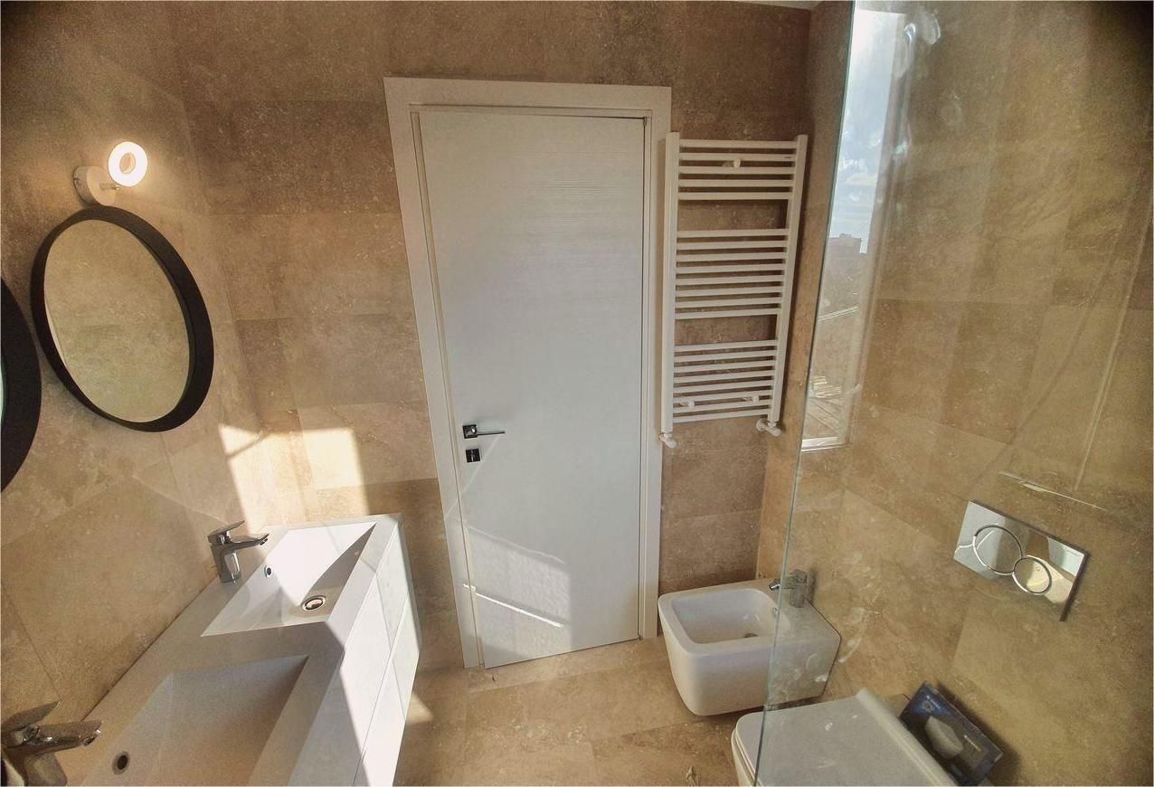 Penthouse 4 camere LUX, vedere parc Cazzavillan, 2 locuri parcare - Poză 17