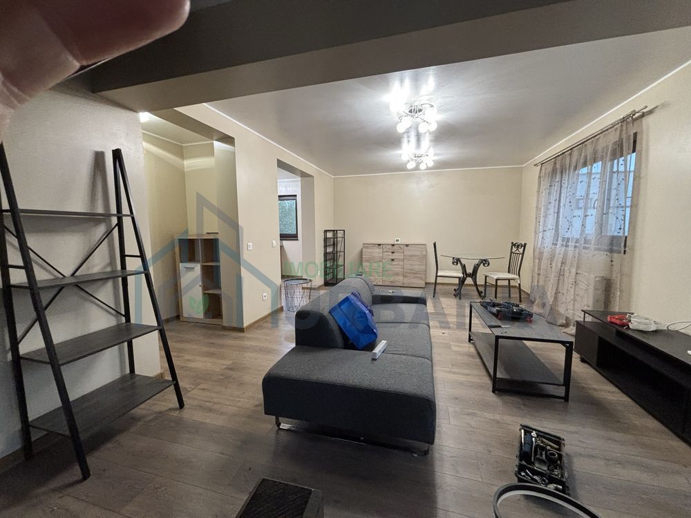 Apartament la casă de închiriat, 3 camere, Vișan - Poză 1