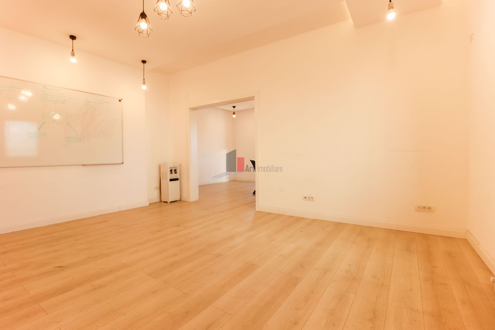 Vila "STRATO", ultrafinisata, comercial/birouri, "BLACK FRIDAY" - Poză 10