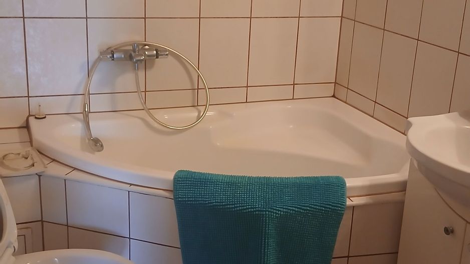 Casă individuală de vânzare în Șura Mare – ideală pentru 2-3 familii - Poză 25