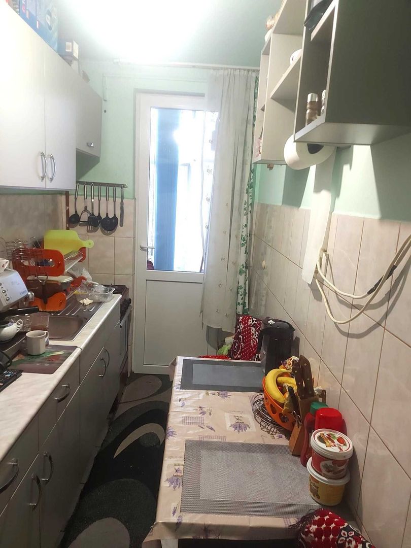 BRASADAS vinde ap 2 cam etaj 4/4 in Carpați 1. - Poză 4