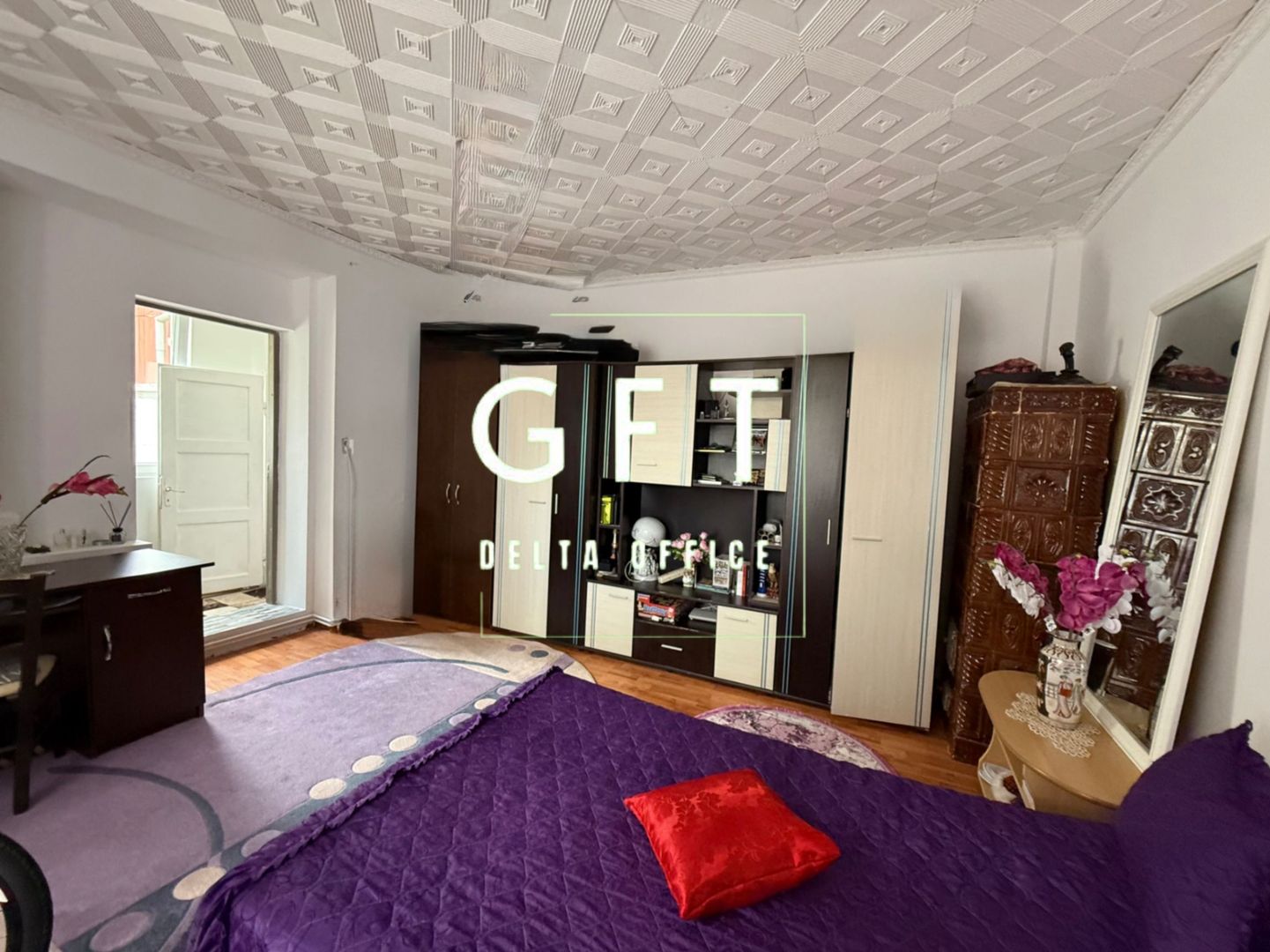 Casa ultracentral + piscină - Poză 1
