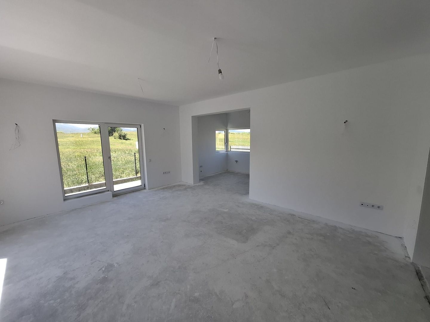 Casa Individuala NOUA in Cristian, curte frumoasa - Sibiu - Poză 12