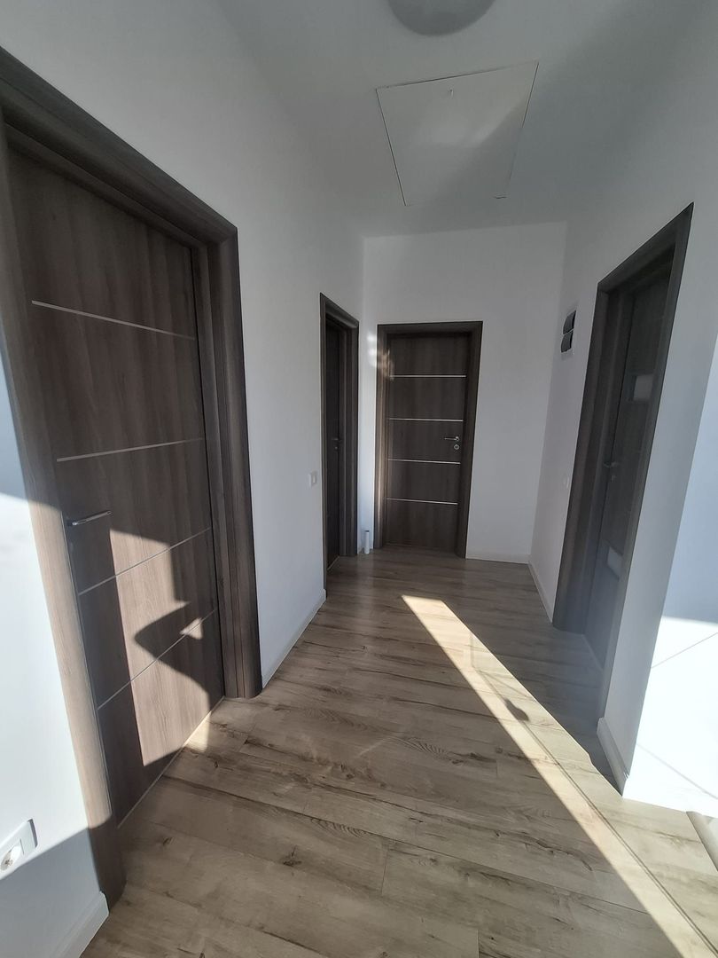 Vila individuala SUPERBA Tunari, ZONA BUNA, TOATE utilitatile - Poză 17