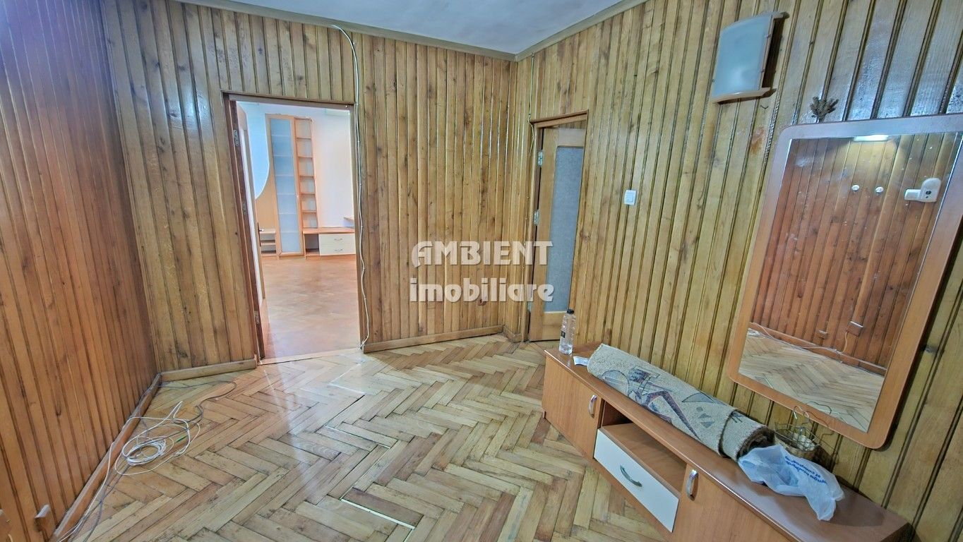 Apartament cu 3 camere, garaj, boxa, ETAJ 2, zona TRAIAN - PRIMARIE; - Poză 3