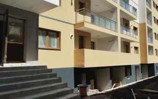 Apartament Decomandat Centrala Proprie Etaj 1 Metalurgiei - Poză 2