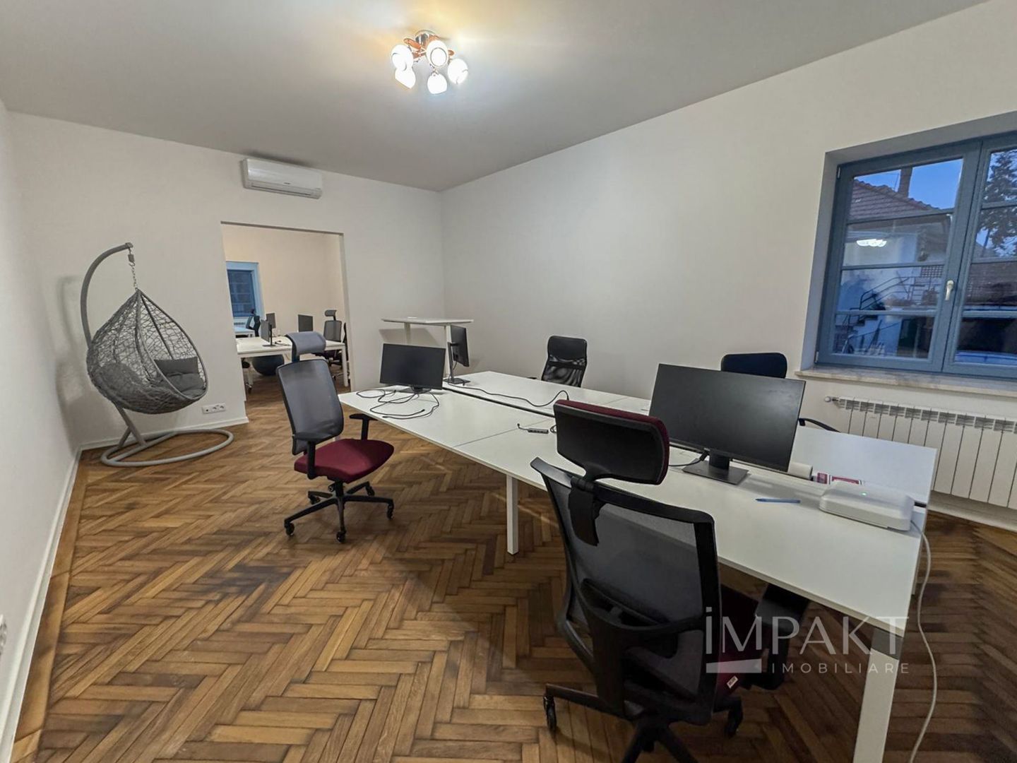 Vila impresionanta cu 12 incaperi in Andrei Muresanu - Poză 14
