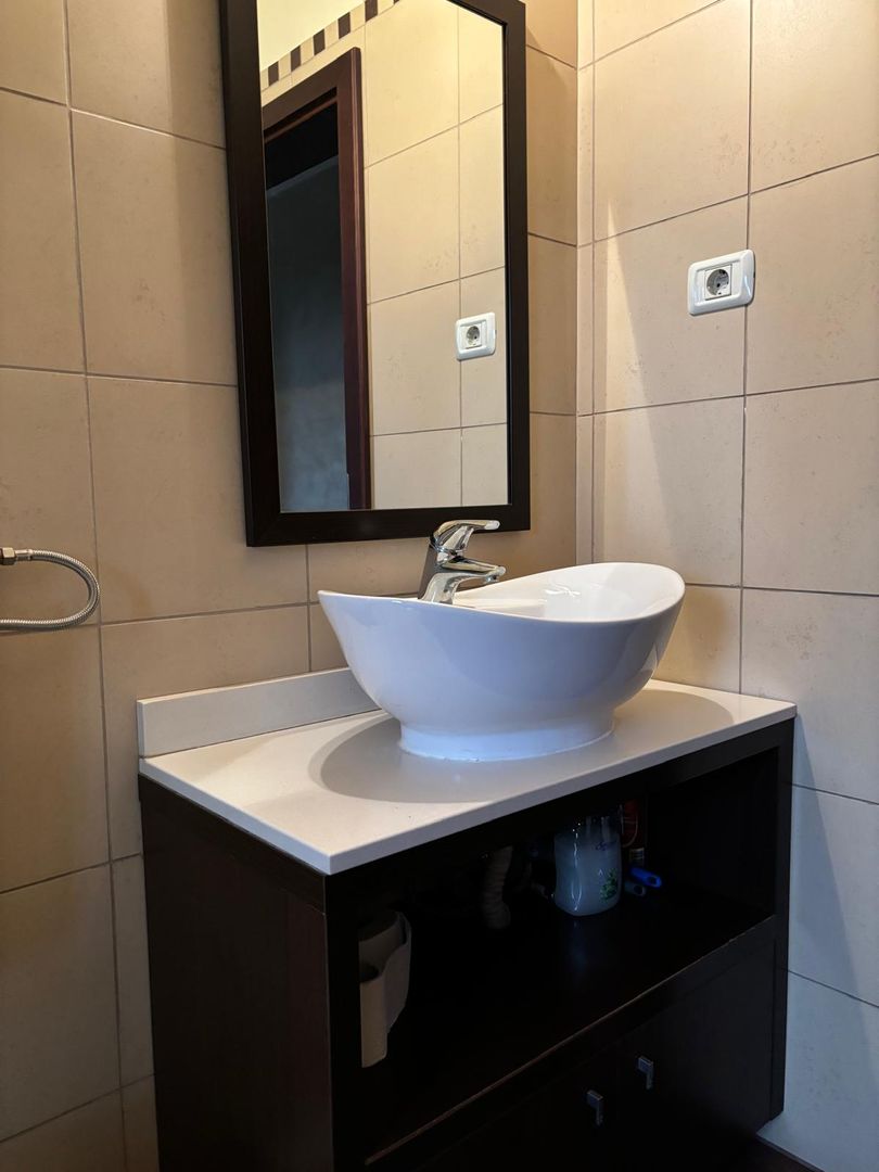 🏡 Casă individuală în Ronat – 6 camere, garaj dublu, finisată modern✨ - Poză 19