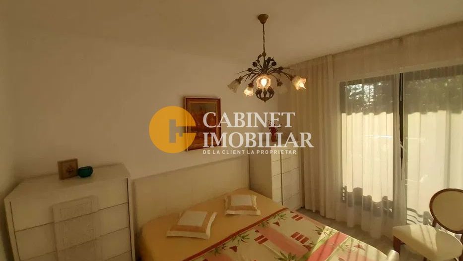 Vanzare - 2 camere - DECOMANDAT - Copou - Poză 3