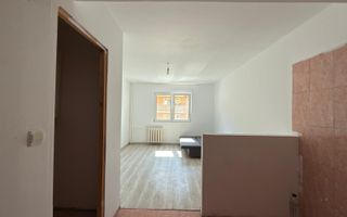 Garsonieră etaj intermediar - Electroprecizia Săcele - Poză 5